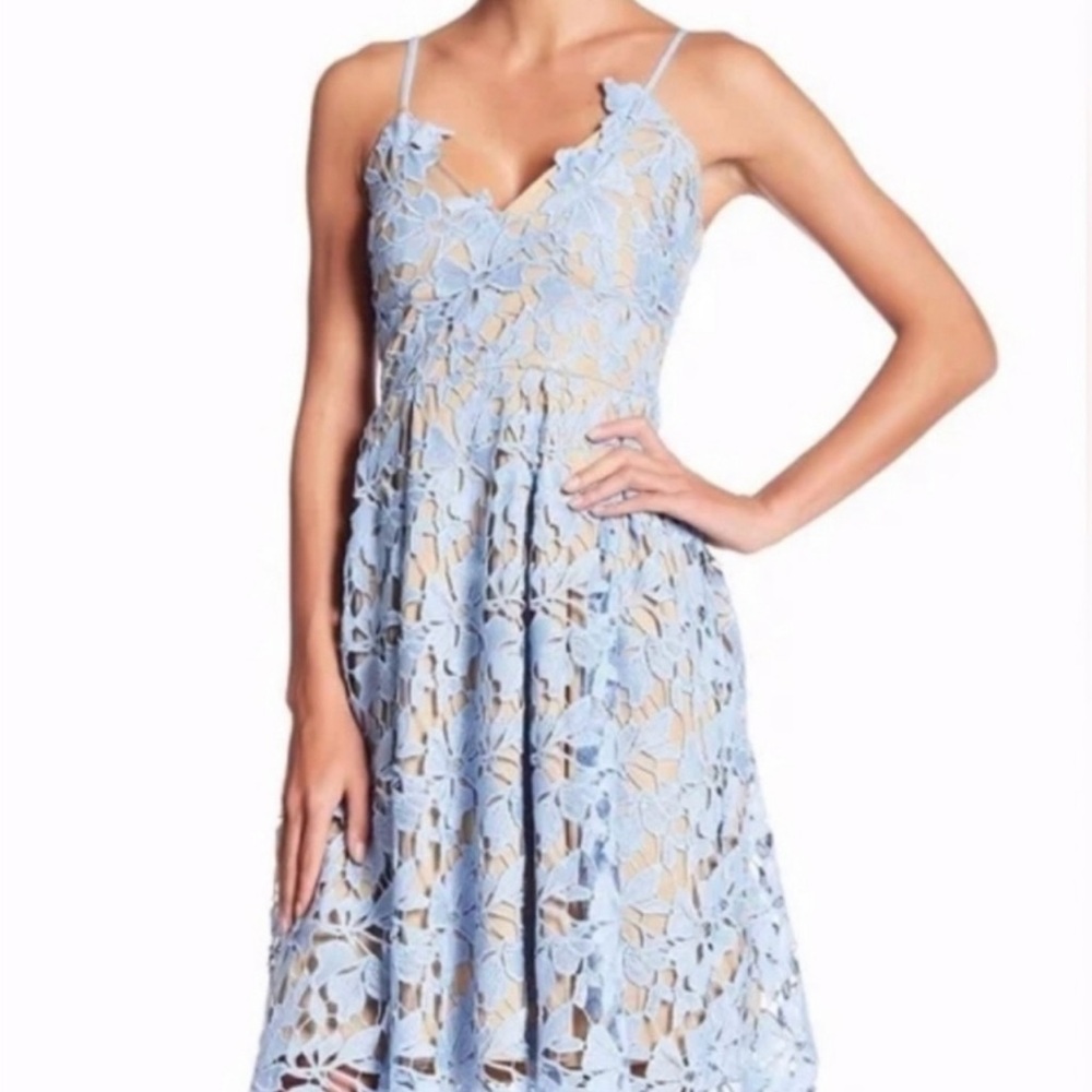 Chic Light Blue Lace Midi Dress